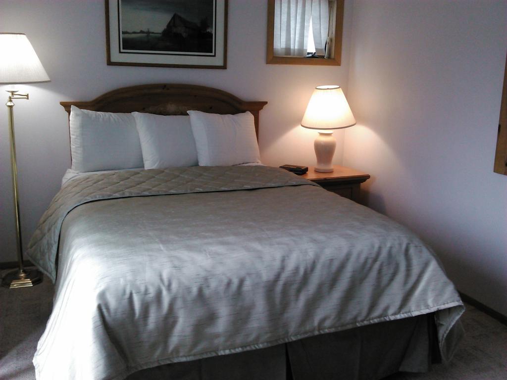 Hilltop Inn Fish Creek Camera foto